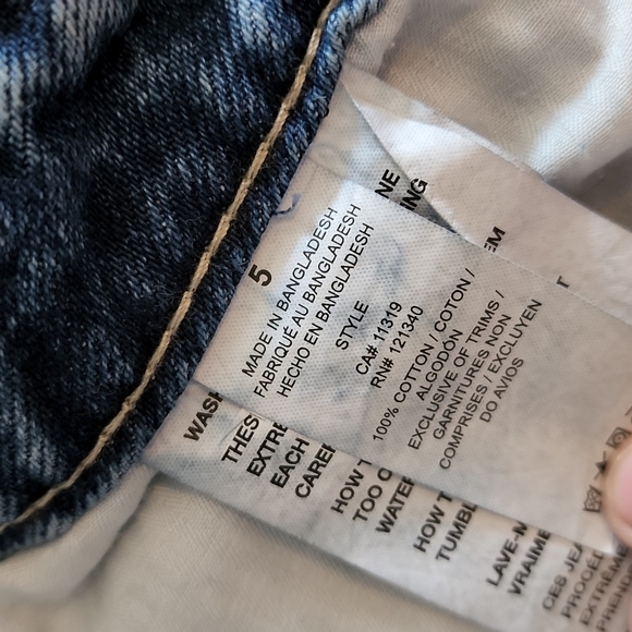 GARAGE- Size 5 Skinny Vintage Distressed Denim - Picture 7 of 8